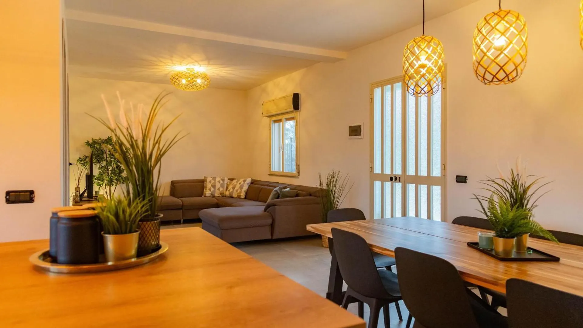 Villa Della Serenita أفراغولا 0*,